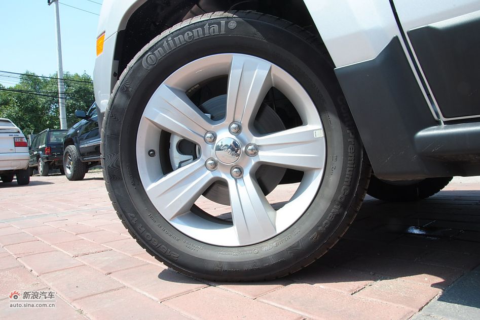 2011款Jeep自由客