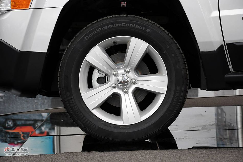 2011款自由客实拍