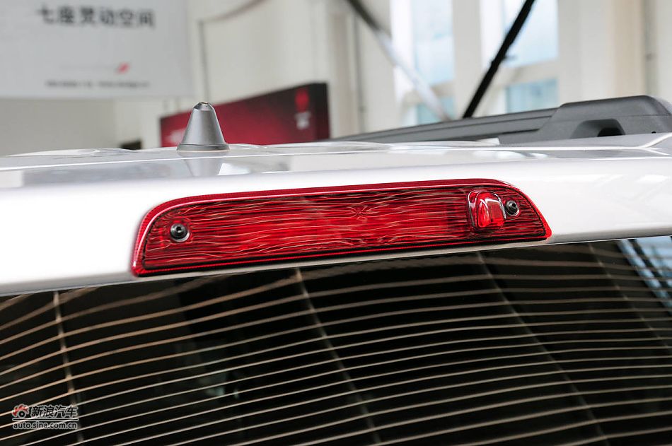 2011款自由客实拍