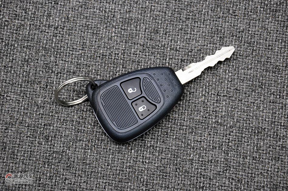 2011款自由客实拍