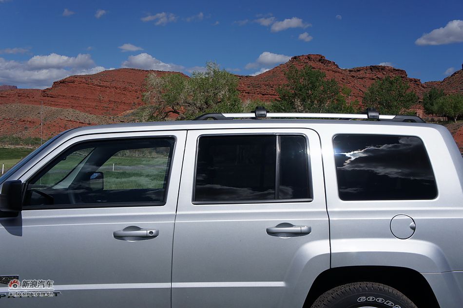 2011款Patriot自由客70周年限量版