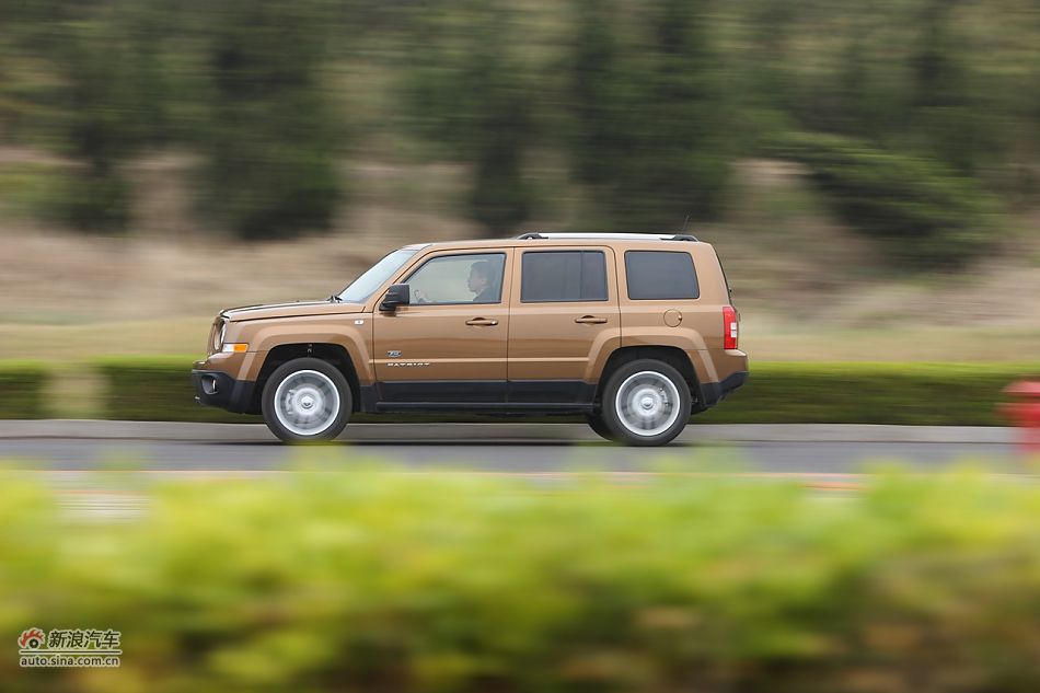 2011款Jeep自由客