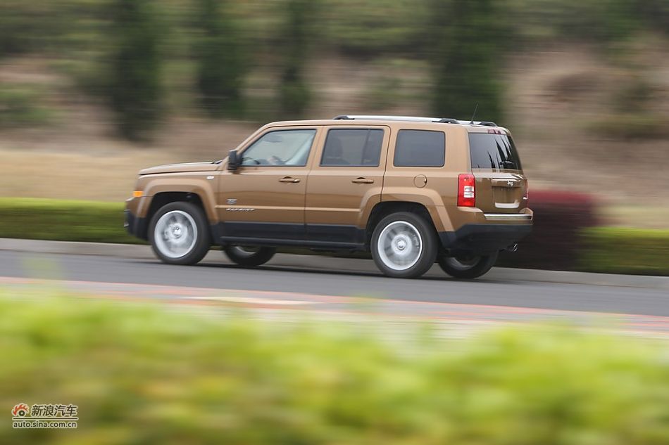 2011款Jeep自由客