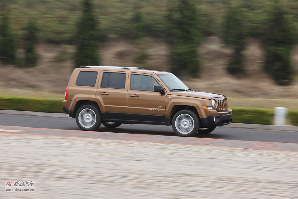 2011款Jeep自由客