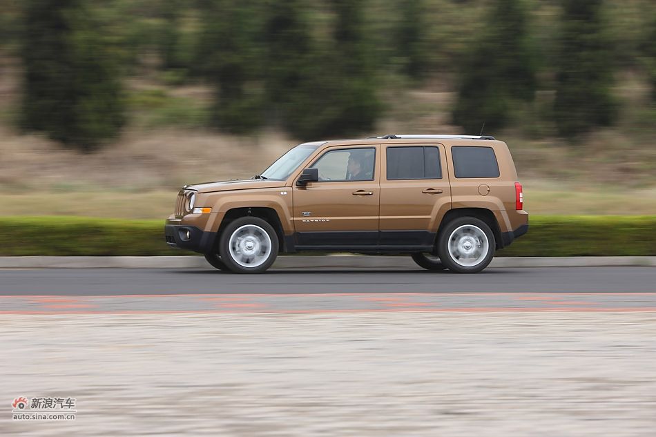 2011款Jeep自由客