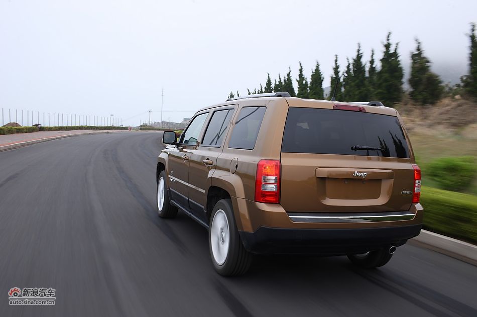 2011款Jeep自由客