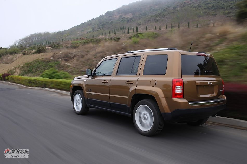 2011款Jeep自由客