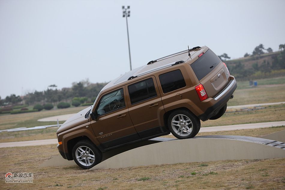 2011款Jeep自由客