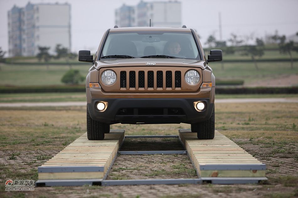 2011款Jeep自由客