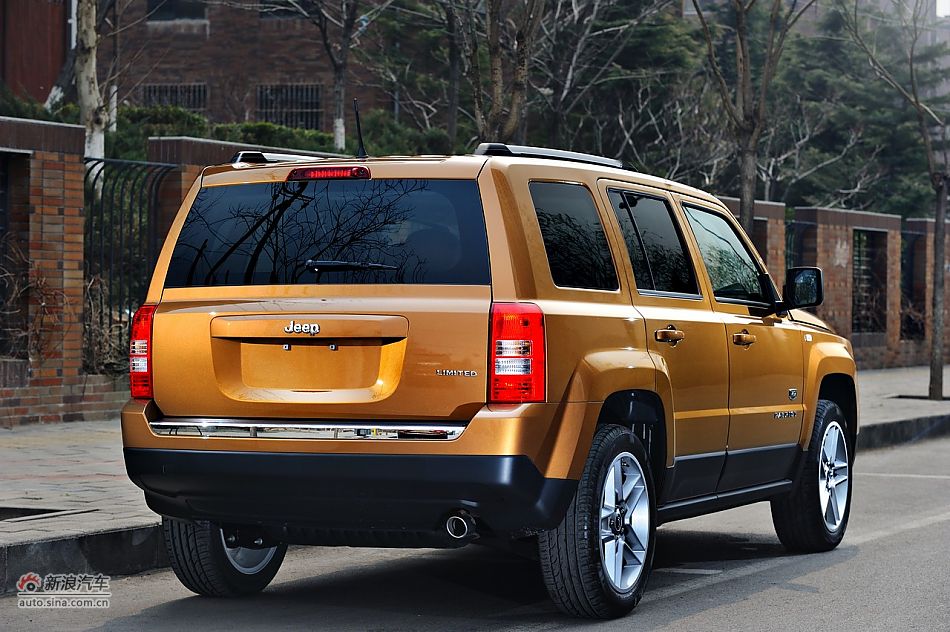 2011款Jeep自由客