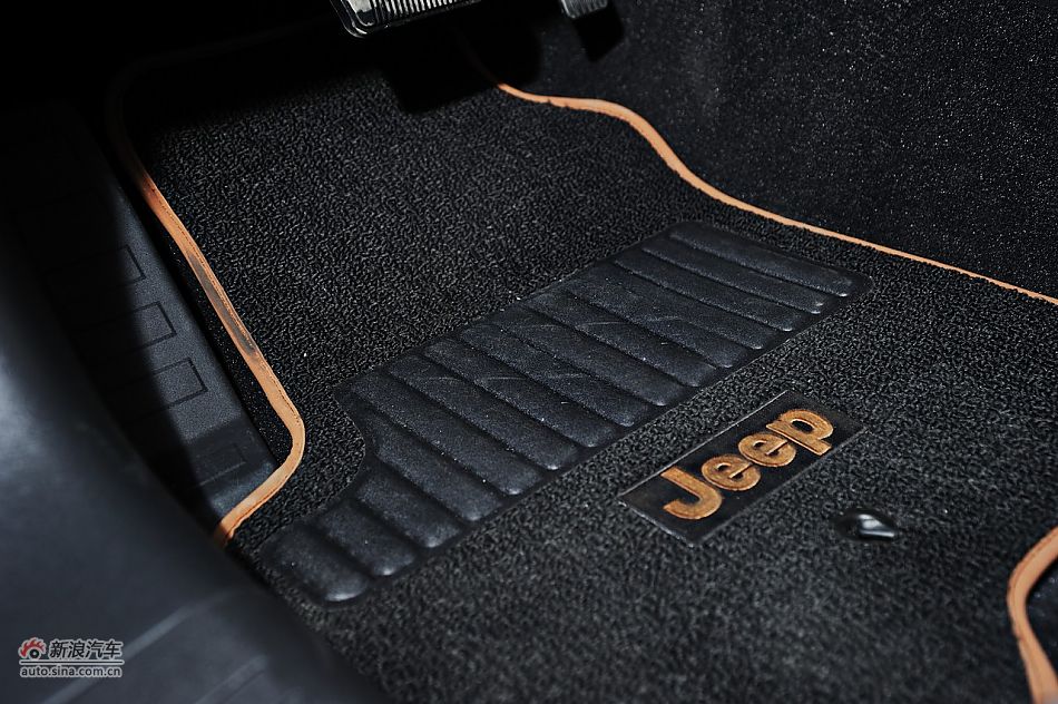 2011款Jeep自由客