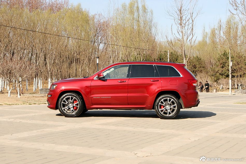 2012款全新Jeep大切诺基SRT8