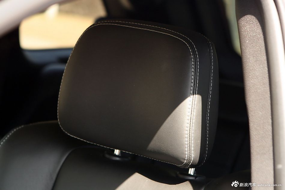 2012款全新Jeep大切诺基SRT8