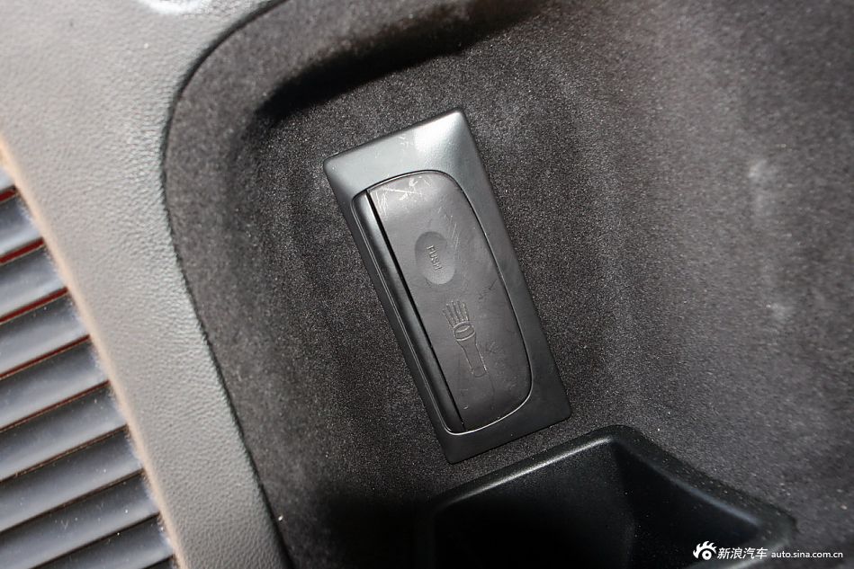 2012款全新Jeep大切诺基SRT8