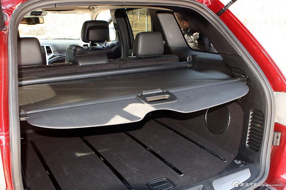 2012款全新Jeep大切诺基SRT8