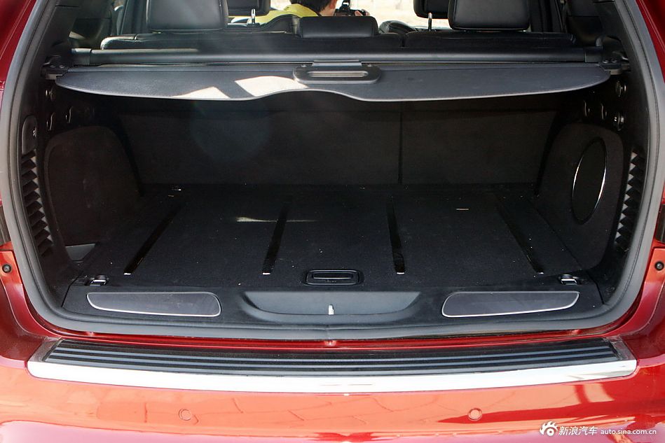 2012款全新Jeep大切诺基SRT8