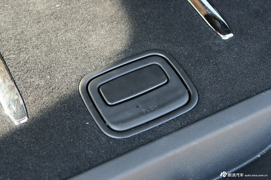 2012款全新Jeep大切诺基SRT8