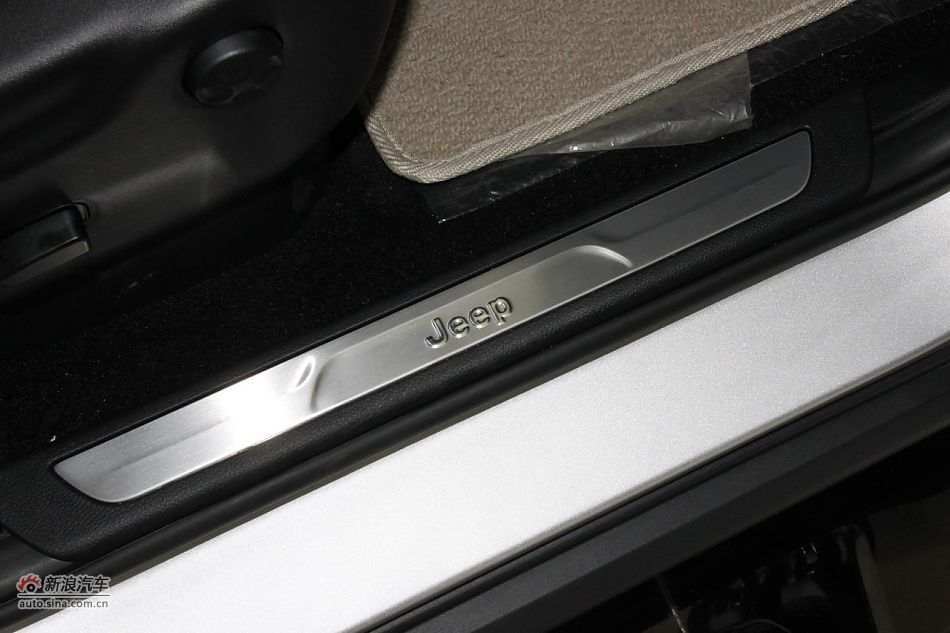 2011款全新大切诺基