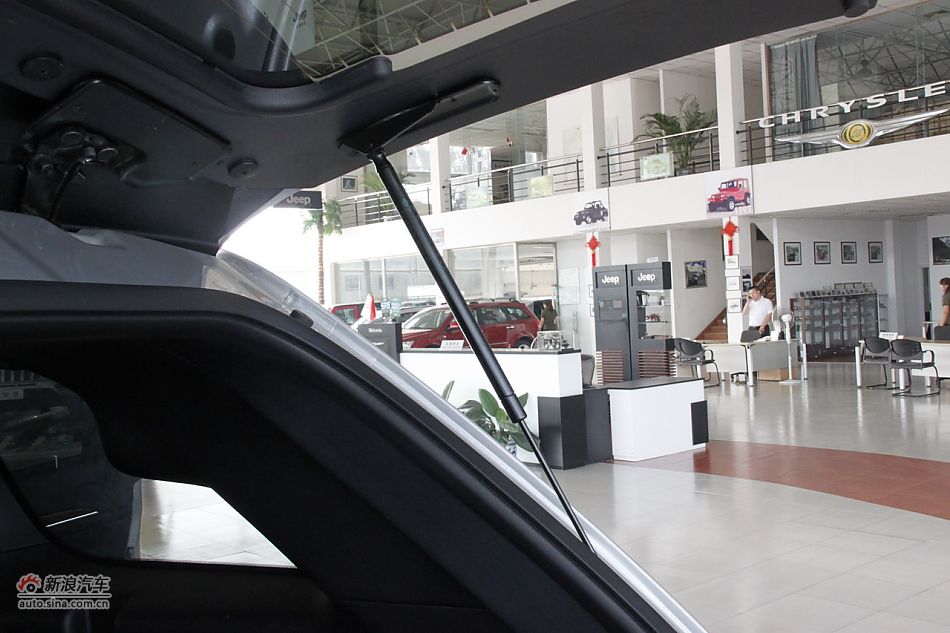 2011款全新大切诺基