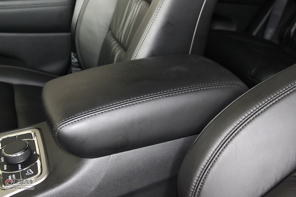 2011款全新大切诺基