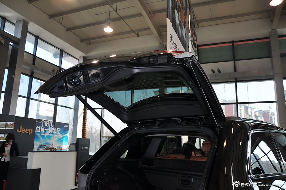 2012款全新JEEP大切诺基