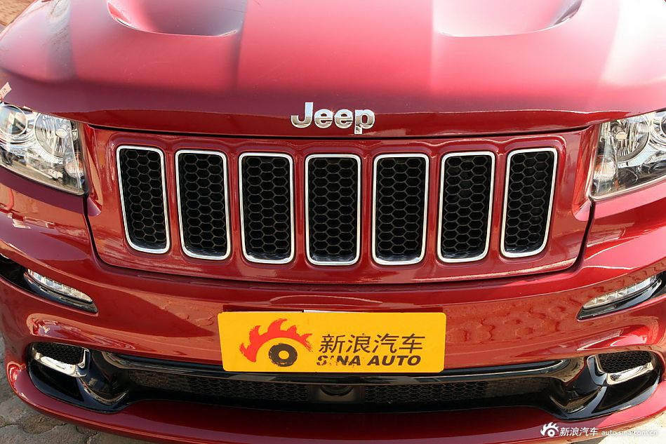 2012款全新Jeep大切诺基SRT8