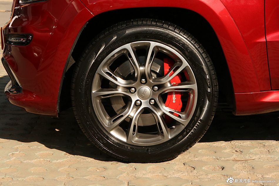 2012款全新Jeep大切诺基SRT8