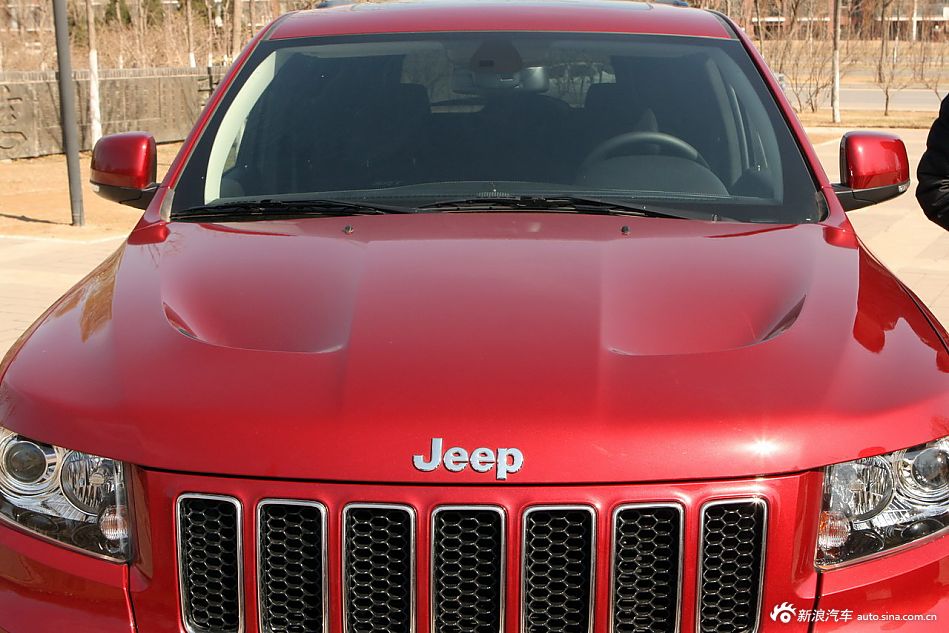 2012款全新Jeep大切诺基SRT8