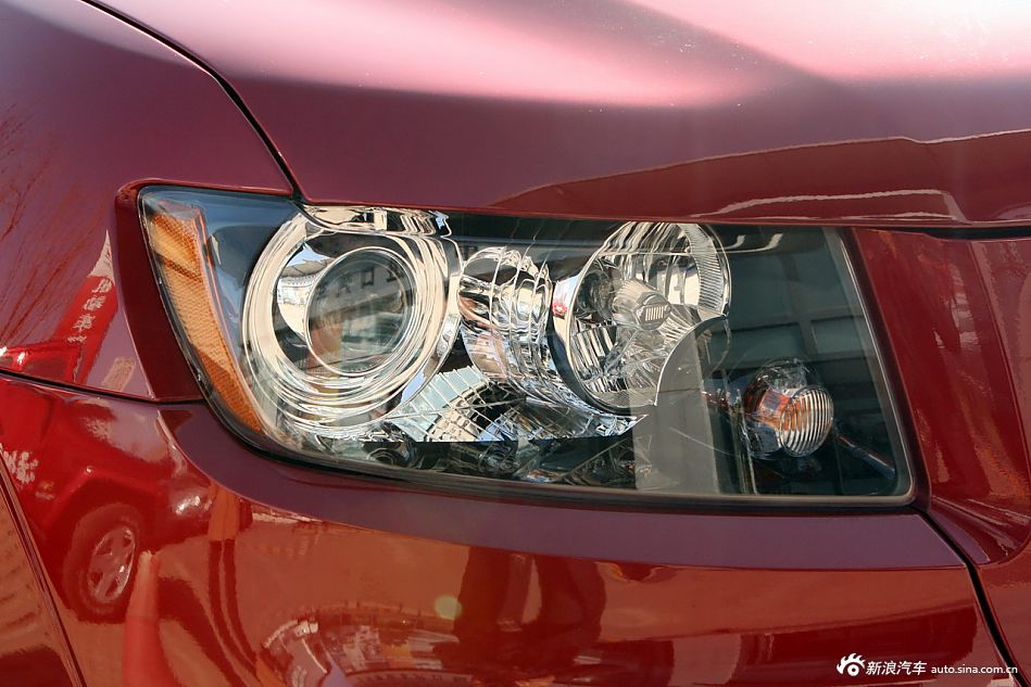 2012款全新Jeep大切诺基SRT8