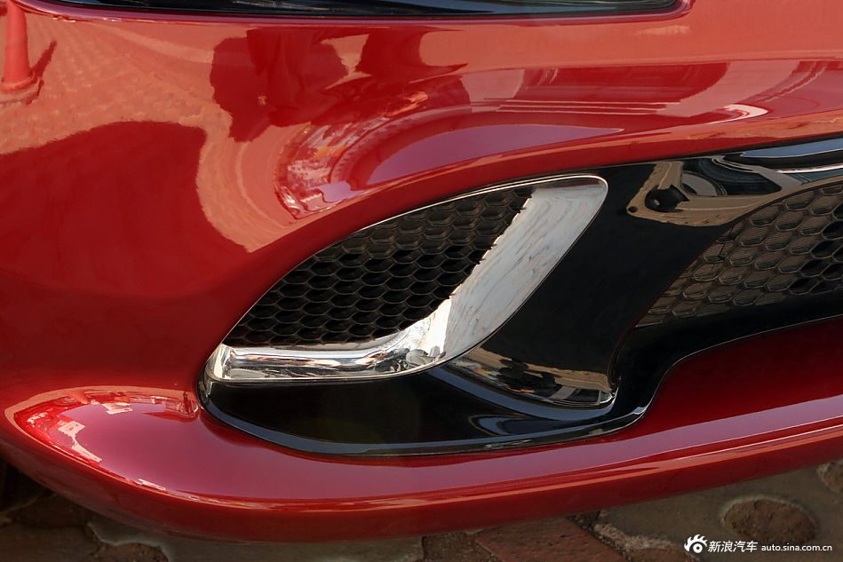 2012款全新Jeep大切诺基SRT8