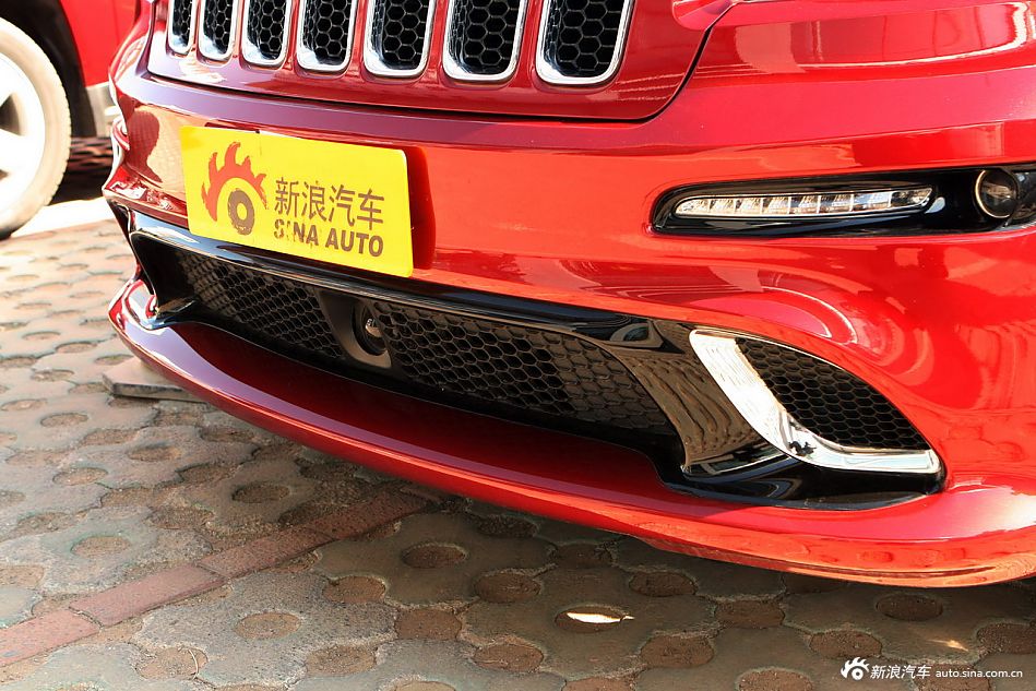 2012款全新Jeep大切诺基SRT8