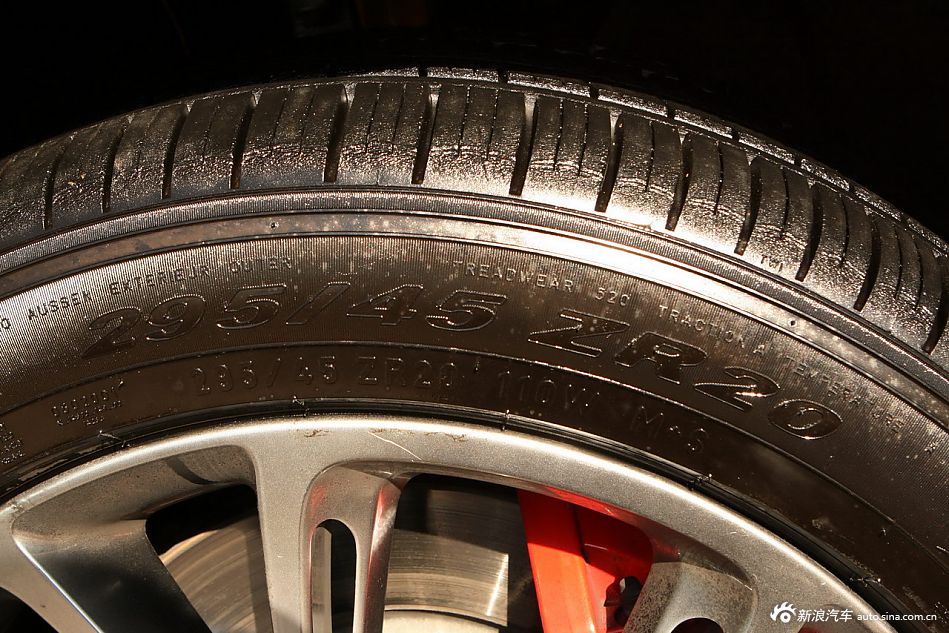 2012款全新Jeep大切诺基SRT8