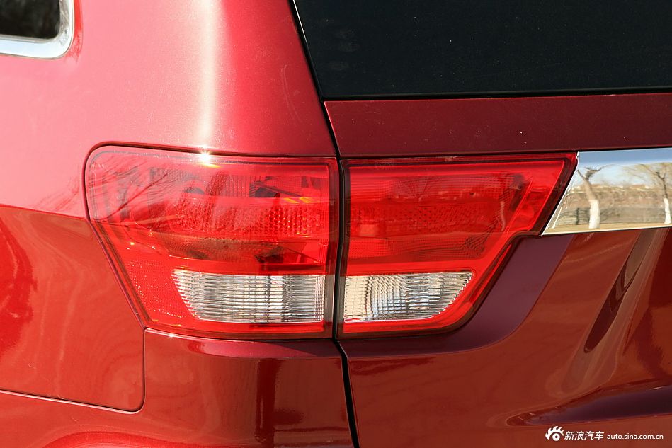 2012款全新Jeep大切诺基SRT8