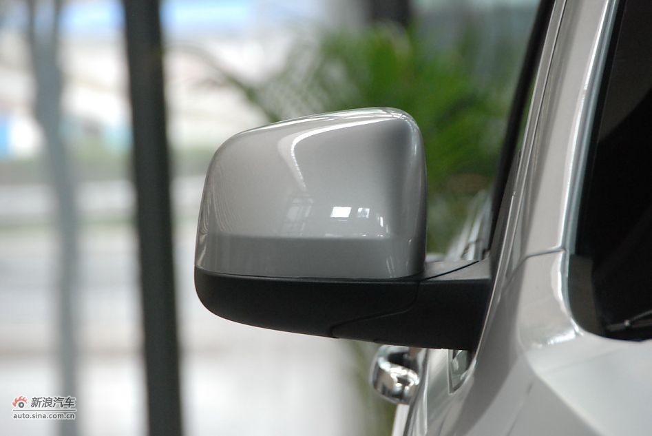 2011款全新Jeep大切诺基豪华版