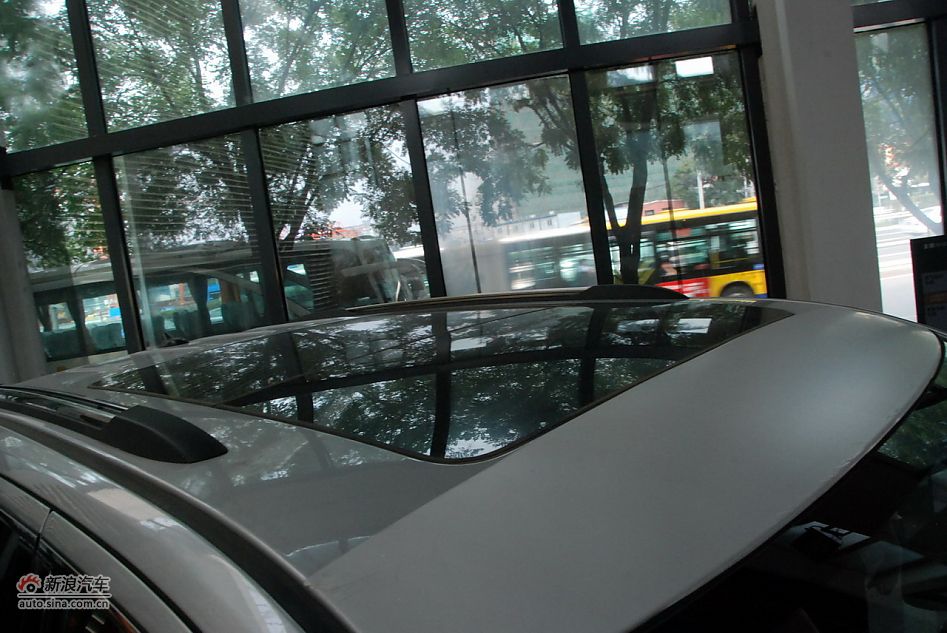 2011款全新Jeep大切诺基豪华版