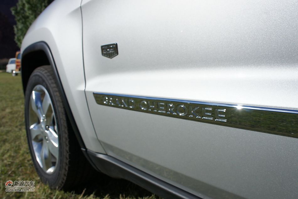 全新大切诺基70周年纪念版