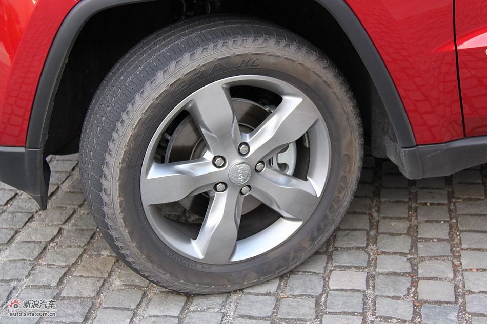 2011款大切诺基外观细节