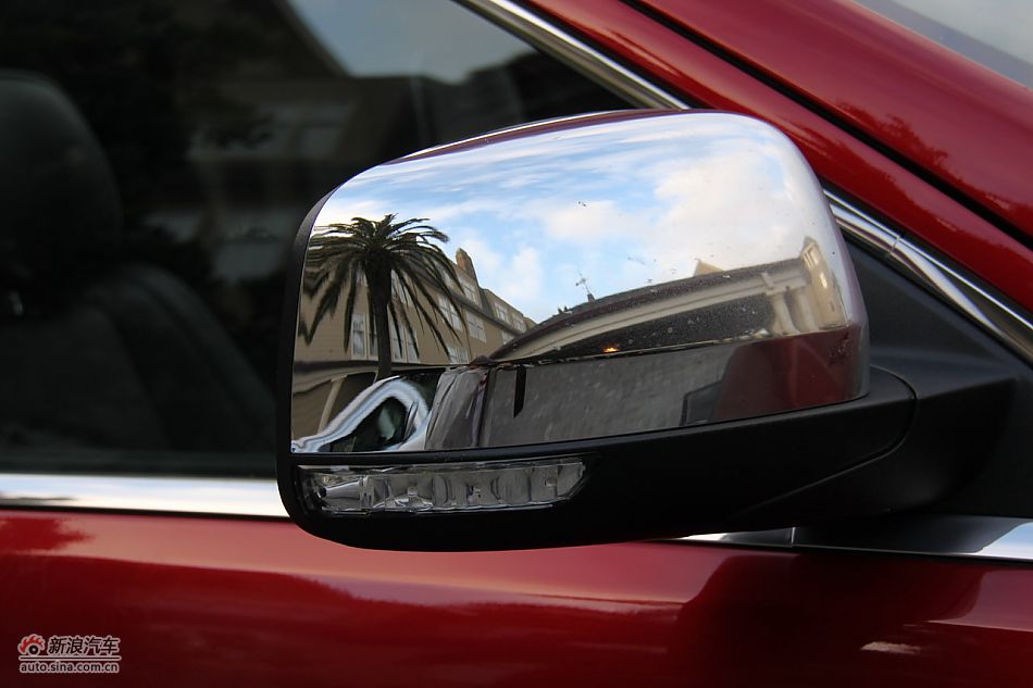 2011款大切诺基外观细节