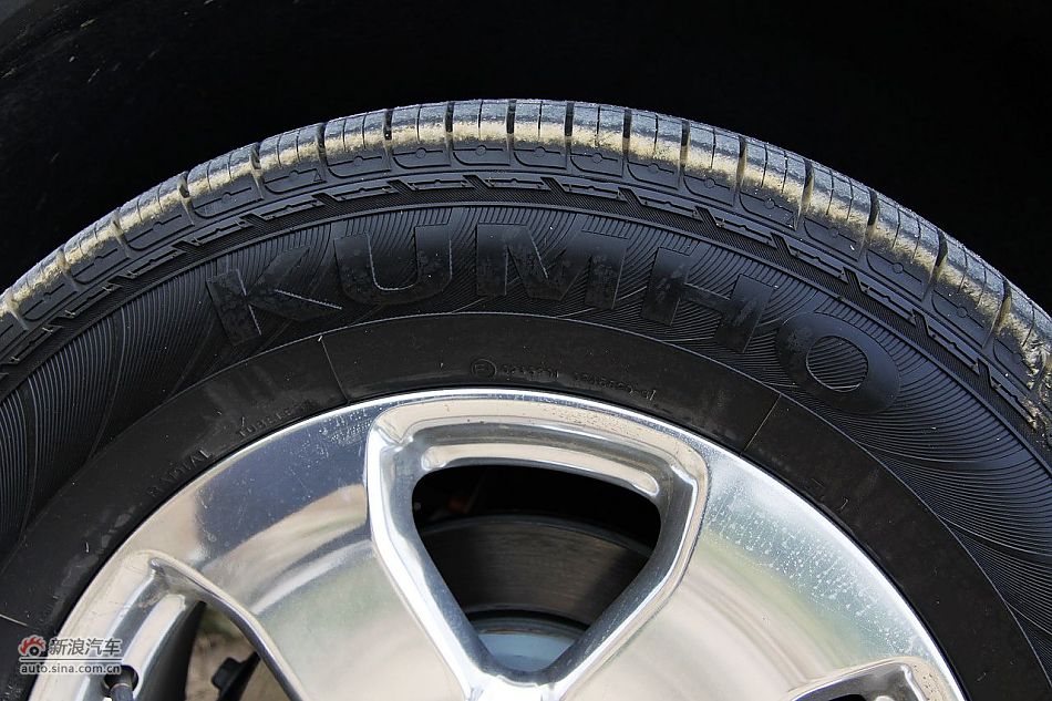 新浪汽车体验试驾全新大切诺基-外观