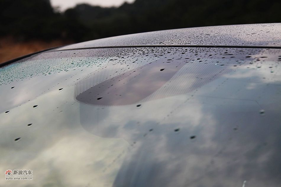 新浪汽车体验试驾全新大切诺基-外观