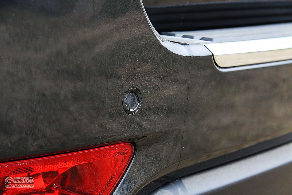 新浪汽车体验试驾全新大切诺基-外观