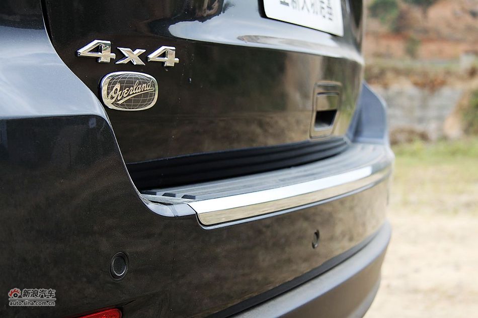 新浪汽车体验试驾全新大切诺基-外观