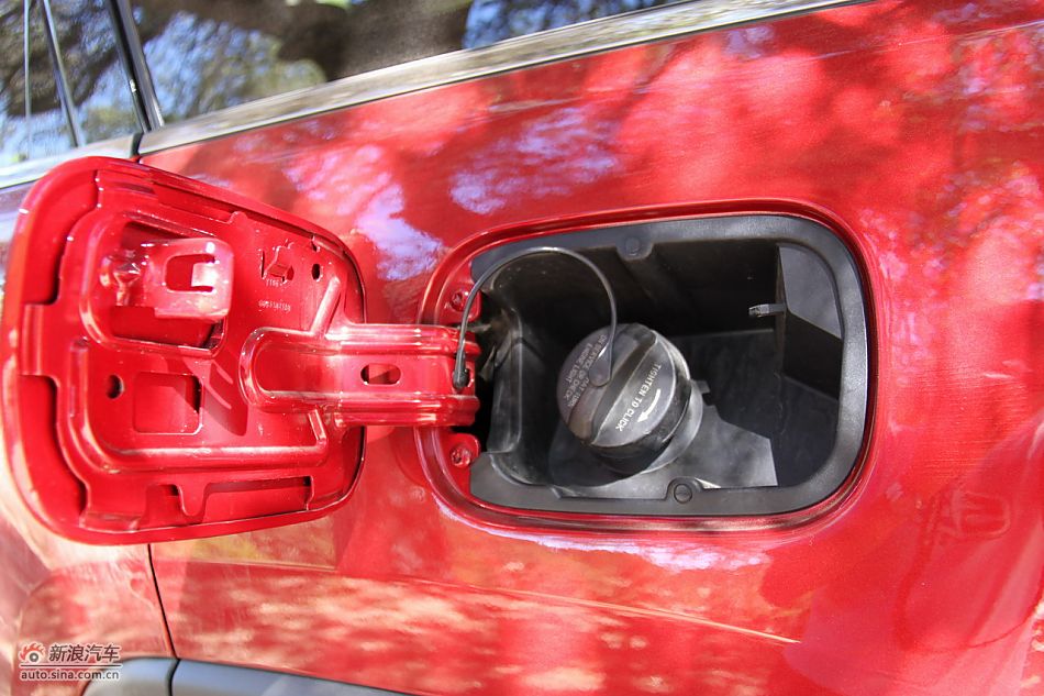 2011款大切诺基外观细节