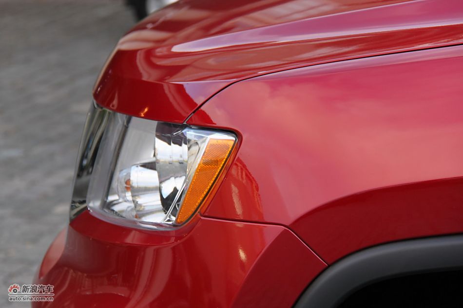 2011款大切诺基外观细节