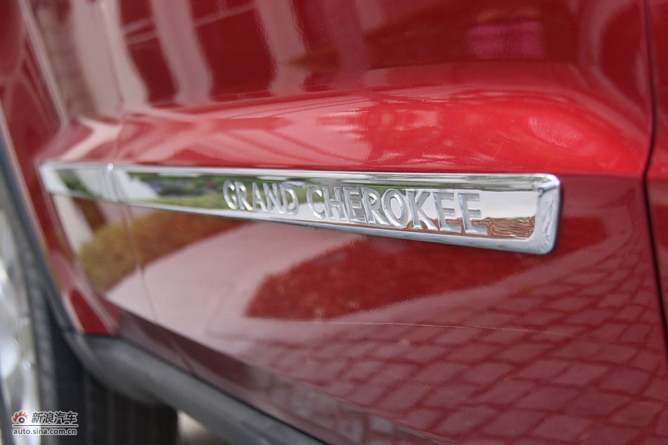 2011款大切诺基外观细节