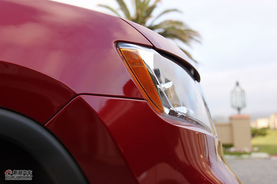 2011款大切诺基外观细节