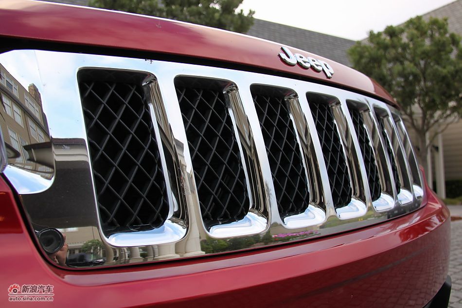 2011款大切诺基外观细节