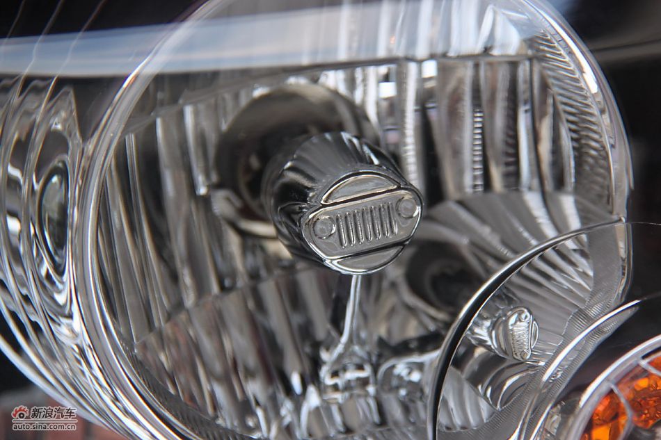 2011款大切诺基外观细节