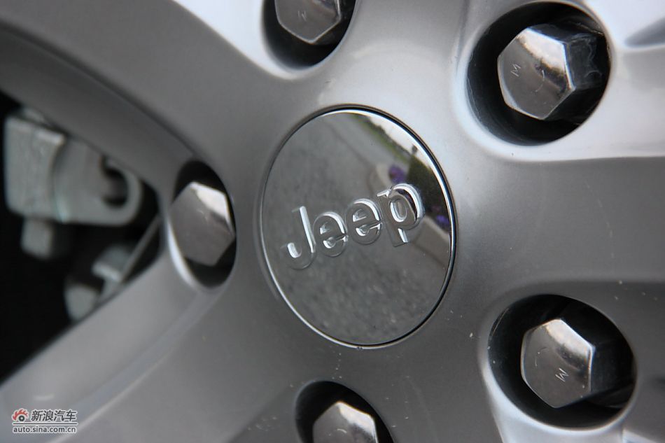 2011款大切诺基外观细节