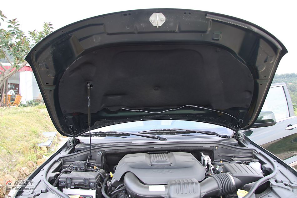 新浪汽车体验试驾全新切诺基-其他